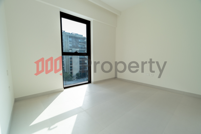 Gorgeous Luxury Building in the Heart of Creek